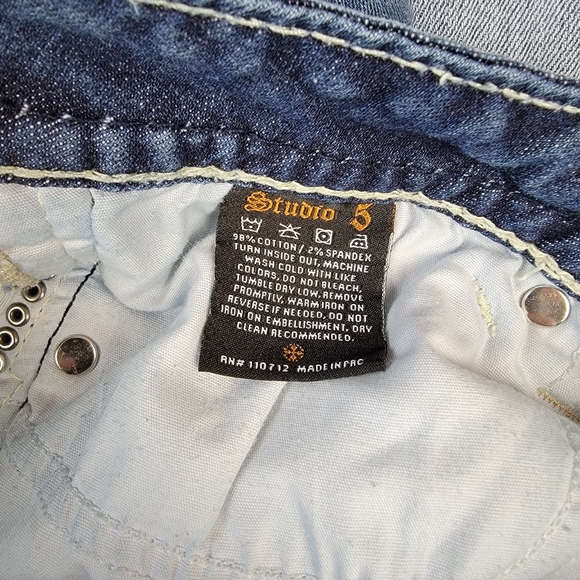 STUDIO 5 Boot Cut Jeans with Embellishments - Picture 5 of 16